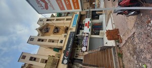  Shop For Rent in Vastrapur