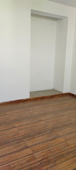 Room in 3 BHK Builder Floor at Sector 22 – for Rent