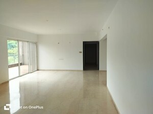 Room in 4 BHK Apartment at Kolte Patil 24K Stargaze, Bavdhan – for Rent