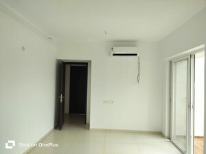Room in 4 BHK Apartment at Kolte Patil 24K Stargaze, Bavdhan – for Rent