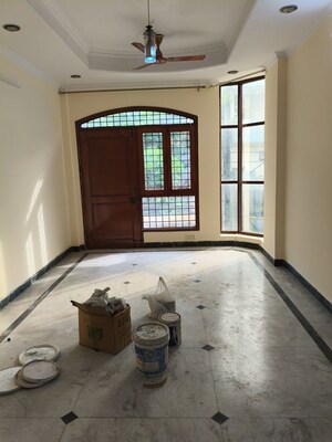 3 BHK Builder Floor For Rent in Sector 50