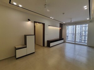 Room in 3 BHK Apartment at Bhartiya Nikoo Homes Phase 2, Thanisandra Main Road – for Rent
