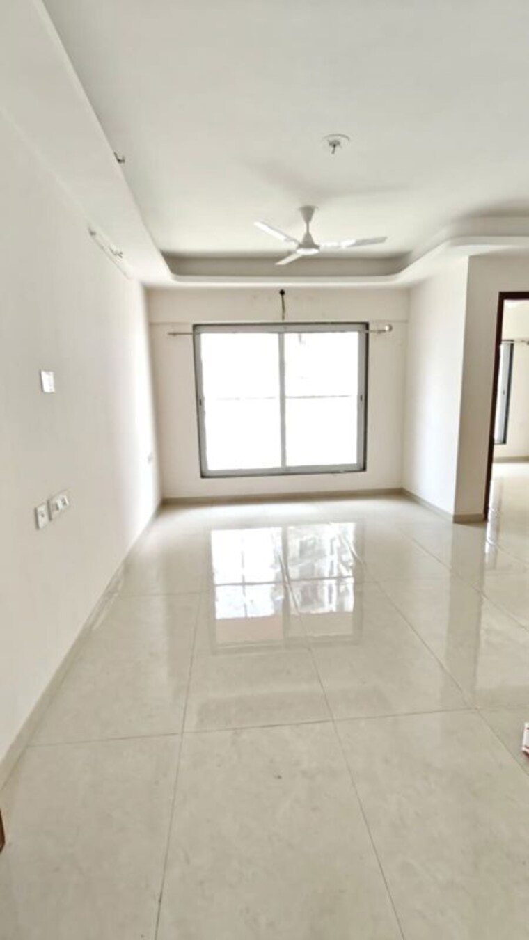Room, je-and-vee-madhuban 2 Bedroom 700 Sq.Ft. Apartment In Malad East Mumbai 10555650