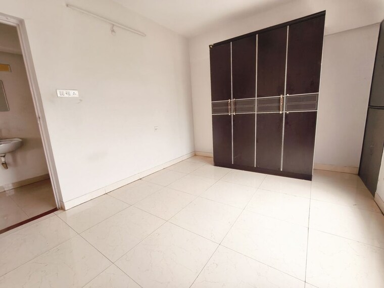 Room, bk-jhala-kapil-woodrow-estate-phase-2 2 Bedroom 1200 Sq.Ft. Apartment In Wanwadi Pune 10446474