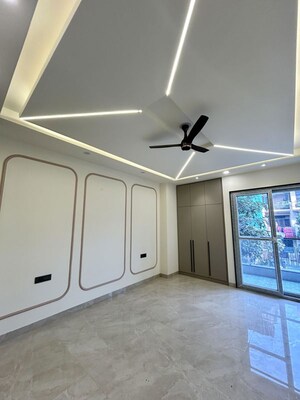 Room in 3 BHK Builder Floor at Palam Vihar Residents Association, Palam Vihar – for Rent