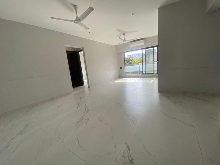 Room, khar west 3 Bedroom 1000 Sq.Ft. Apartment In Khar West Mumbai 10555668