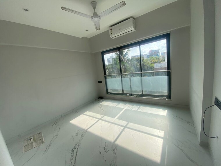 Room, khar west 3 Bedroom 1000 Sq.Ft. Apartment In Khar West Mumbai 10555668