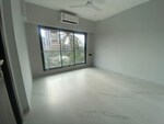 3 BHK 1000 Sq.Ft. Apartment in Khar West