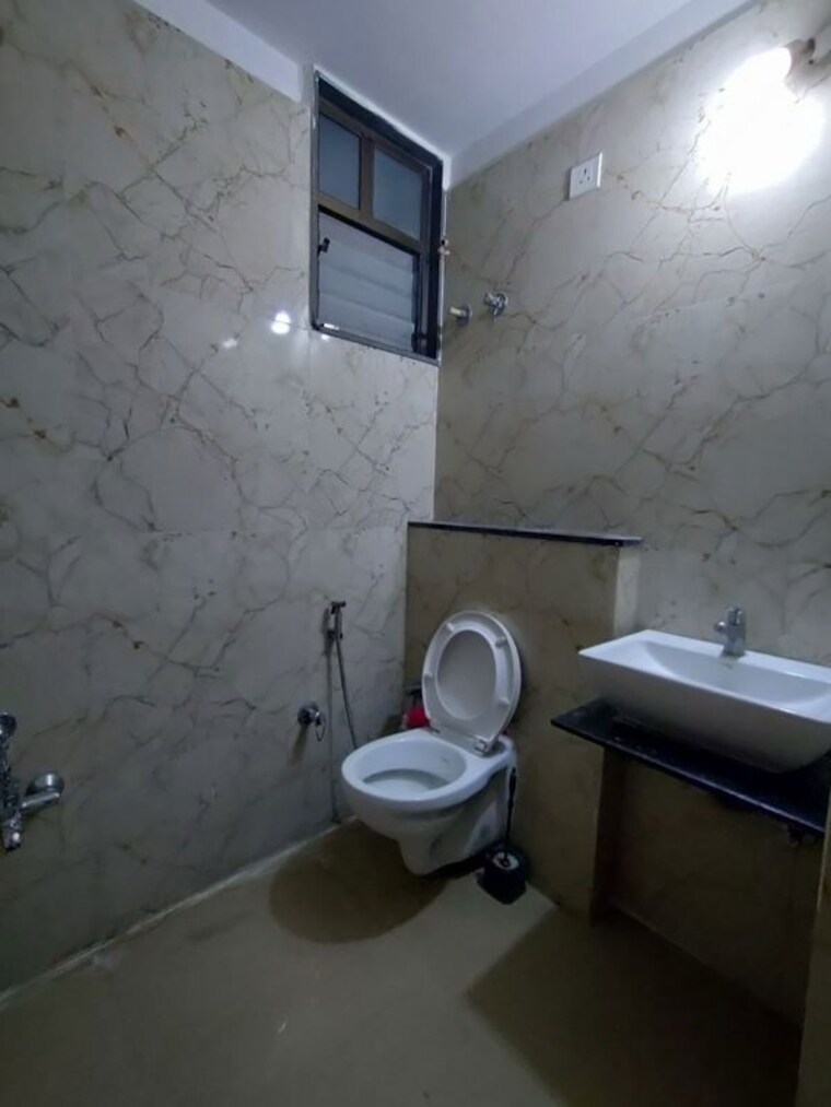 Bathroom, ganesh-malabar-county-ii 3 Bedroom 1550 Sq.Ft. Apartment In Near Nirma University On Sg Highway Ahmedabad 10555667