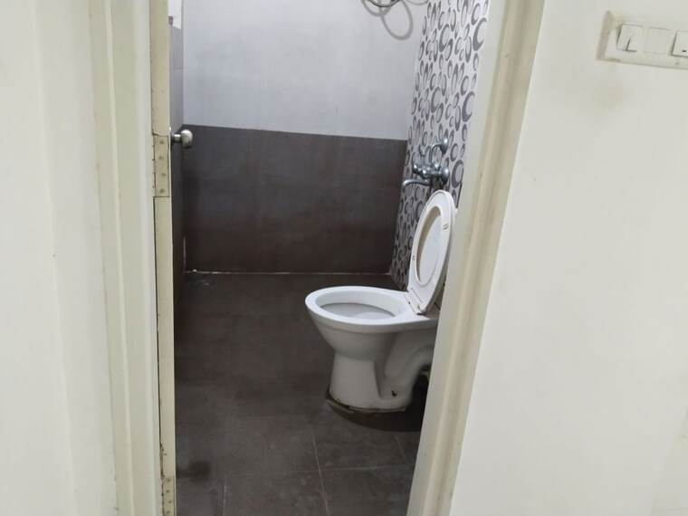 Bathroom, prashanth-nilaya 2 Bedroom 1200 Sq.Ft. Apartment In Yemalur Bangalore 10555695
