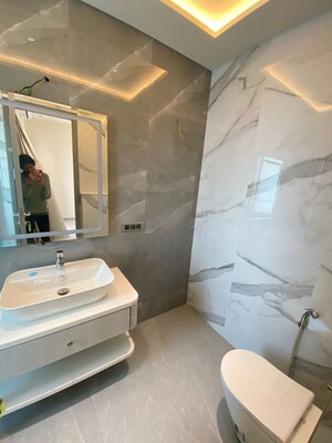 Bathroom in 4 BHK Apartment at Windsor Grande Residences, Andheri West – for Rent