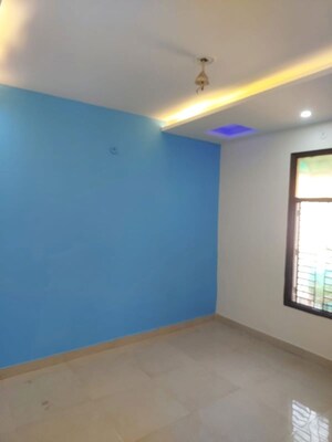 Room in 2.5 BHK Builder Floor at Dwarka Mor – for Rent