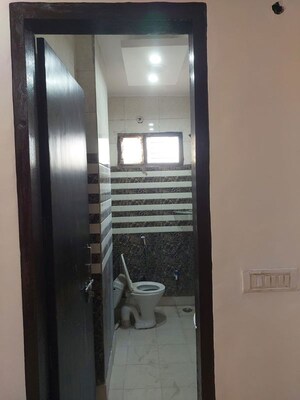 Bathroom in 2.5 BHK Builder Floor at Dwarka Mor – for Rent