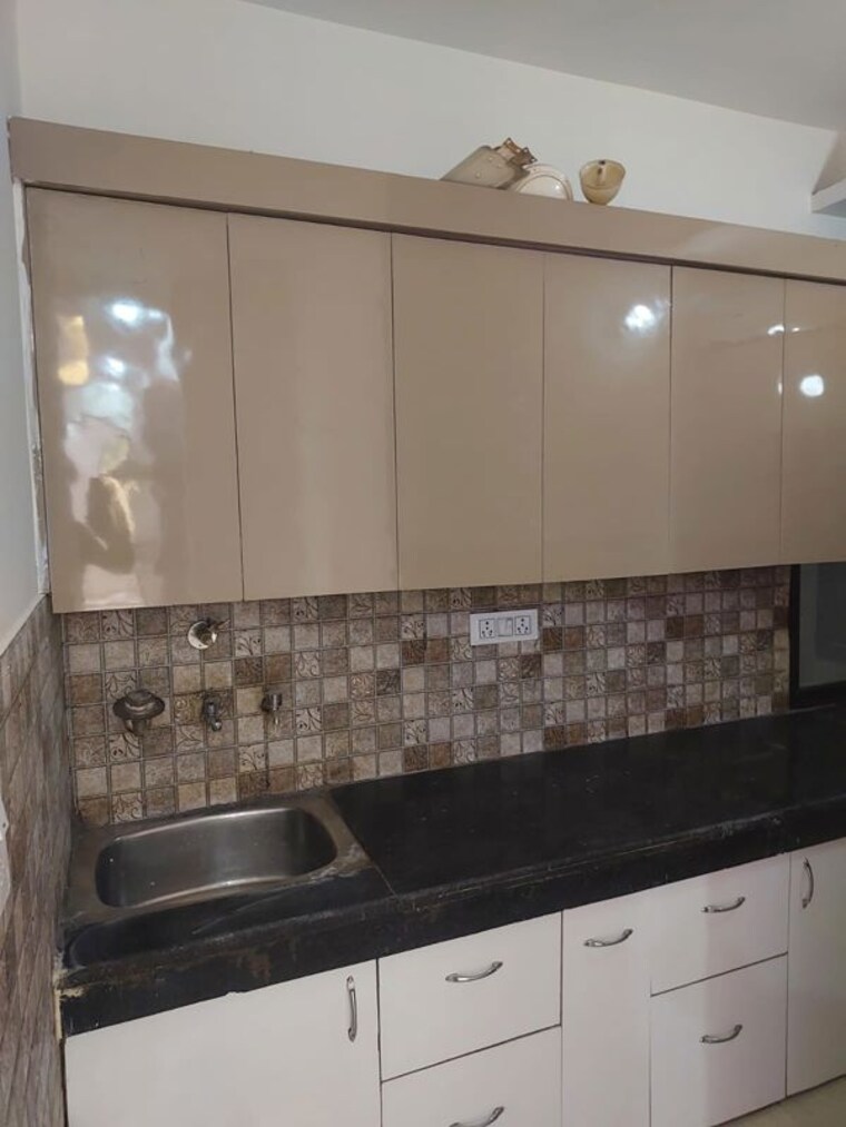 Kitchen, dwarka mor 2.5 Bedroom 900 Sq.Ft. Builder Floor In Dwarka Mor Delhi 10555698