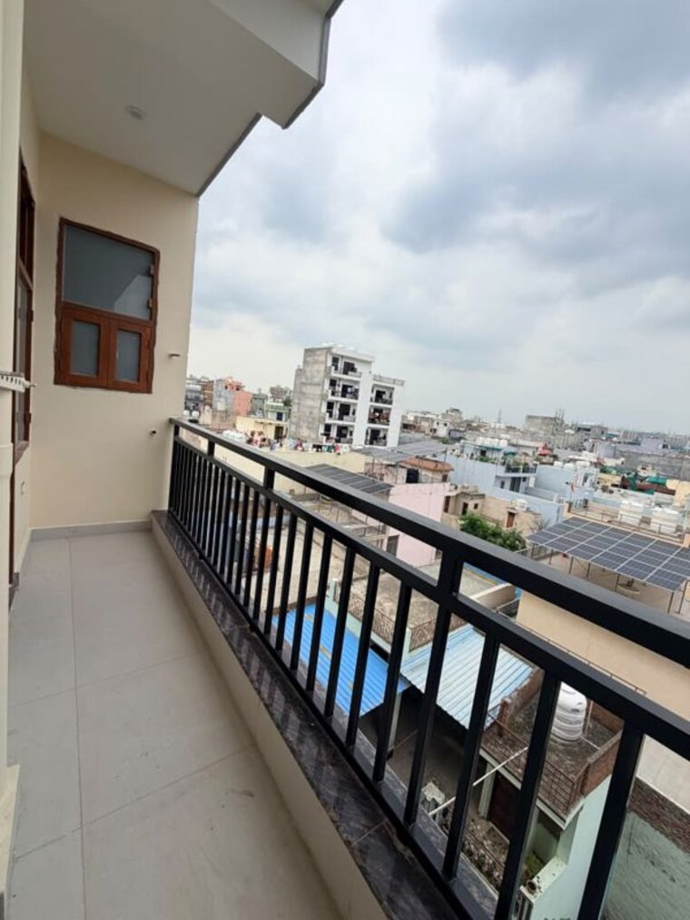 Balcony, sector 45 1 RK 200 Sq.Ft. Builder Floor In Sector 45 Gurgaon 10555715