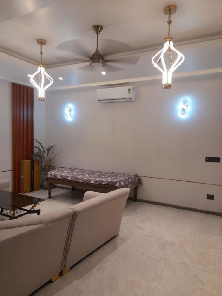 Living Room, malviya nagar 3 Bedroom 200 Sq.Yd. Builder Floor In Malviya Nagar Delhi 10555711