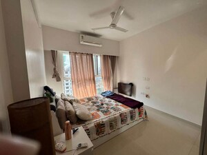 Bedroom in 1 BHK Apartment at Orchid Apartment Khar West, Khar West – for Rent