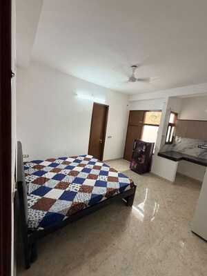 1 RK Builder Floor For Rent in Sector 30