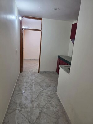 Room in 2 BHK Builder Floor at Neb Sarai – for Rent
