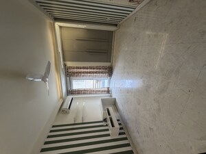 1 BHK Builder Floor For Rent in Sector 17a