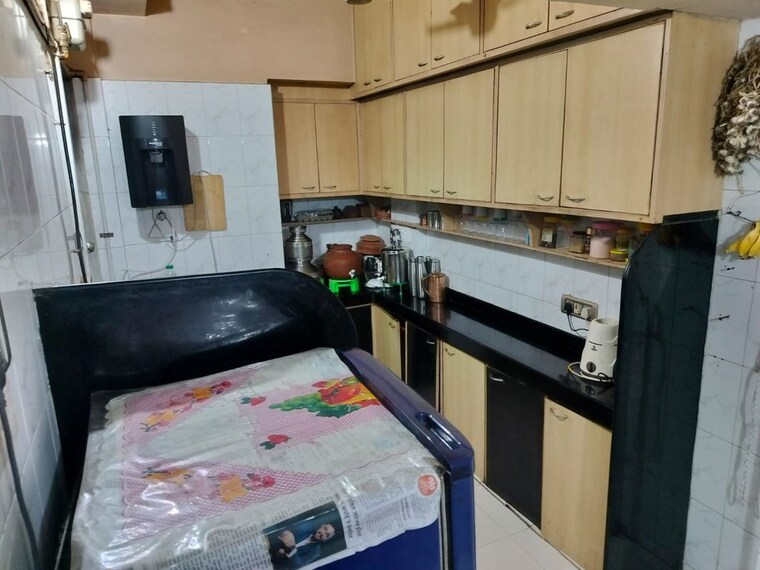 Kitchen, swastik-park-chs 2 Bedroom 800 Sq.Ft. Apartment In Ghodbunder Road Thane 10555750