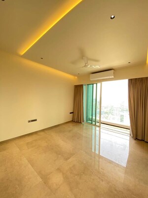 Room in 4 BHK Apartment at Windsor Grande Residences, Andheri West – for Rent