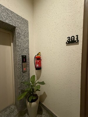 Bathroom in 1 BHK Builder Floor at Sector 40 – for Rent
