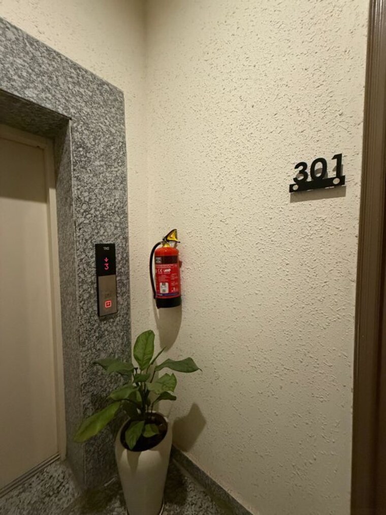 Bathroom, sector 40 1 Bedroom 700 Sq.Ft. Builder Floor In Sector 40 Gurgaon 10555775