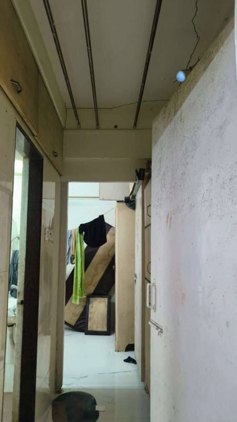undefined, dalkhaniya-house 1 RK 350 Sq.Ft. Apartment In Santacruz East Mumbai 10555754