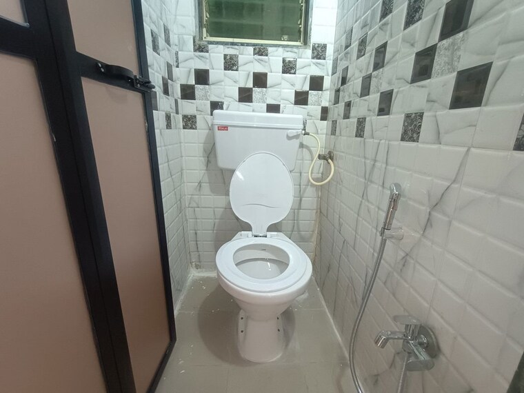 Bathroom, sharda-galaxy 1 Bedroom 700 Sq.Ft. Apartment In Ulwe Navi Mumbai 10554619