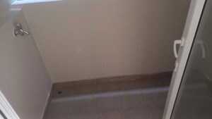 Room in 3 BHK Apartment at Puravankara Silversands, Mundhwa – for Rent