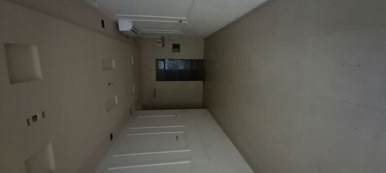 Bathroom, navrangpura Commercial Shop 684 Sq.Ft. In Navrangpura Ahmedabad 10555786