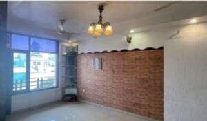 Room in 2 BHK Apartment at Butler Colony – for Rent