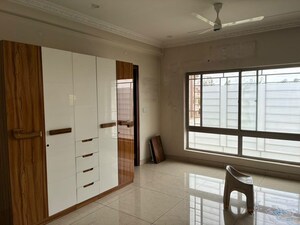 Room in 4 BHK Apartment at Om Sree Signet, Yapral – for Sale