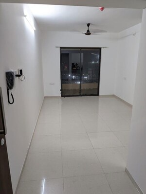 Room in 1 BHK Apartment at Shapoorji Pallonji Joyville Hadapsar Annexe, Hadapsar – for Rent