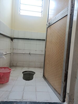 Bathroom in 1 BHK Apartment at Ranakpur Darshan Apartment, Vishrantwadi – for Rent