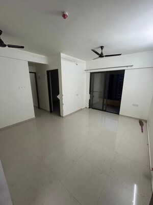 Room in 2 BHK Apartment at Shapoorji Pallonji Joyville Hadapsar Annexe, Hadapsar – for Rent