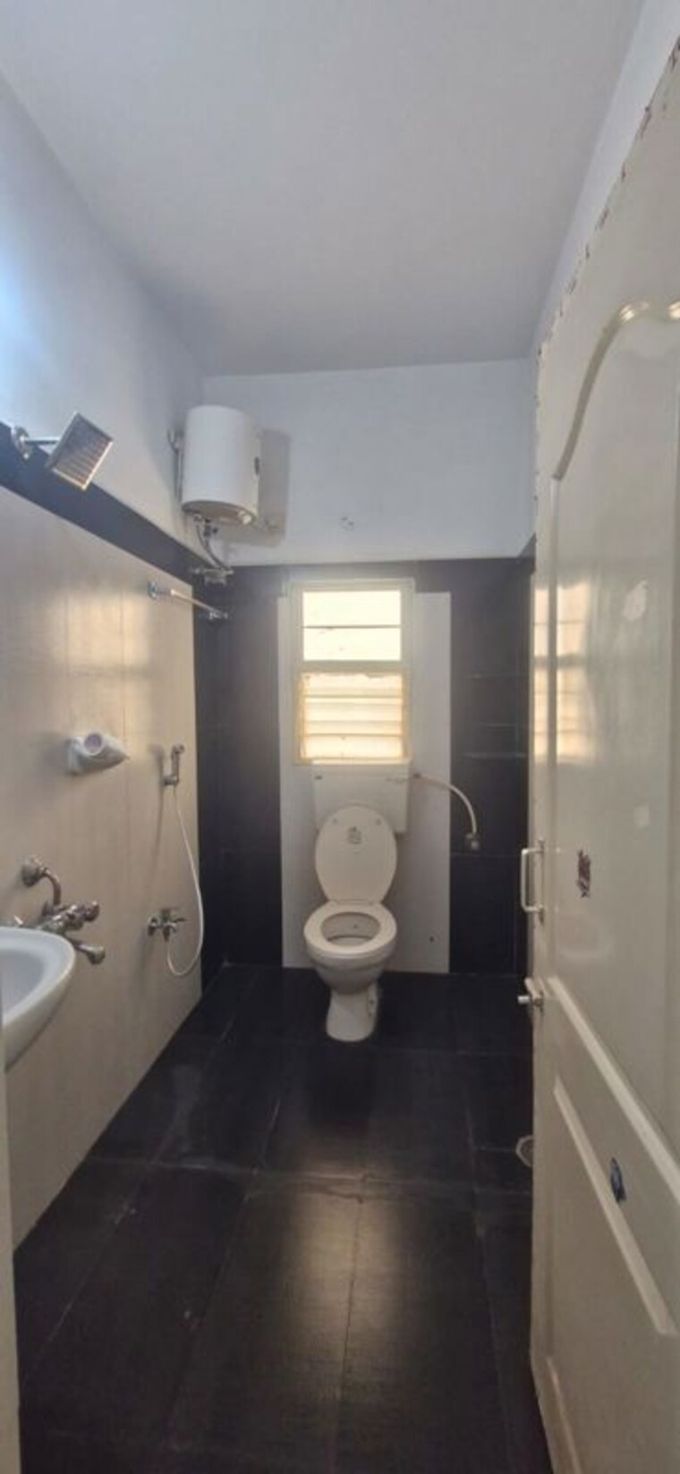Bathroom, kondapur 3 Bedroom 1960 Sq.Ft. Builder Floor In Kondapur Hyderabad 10555826