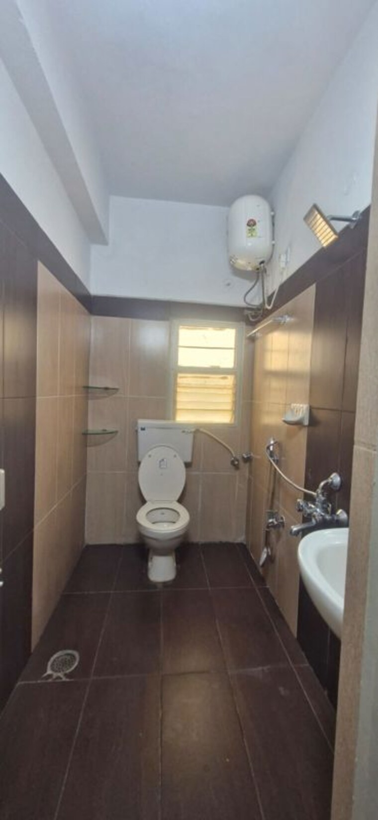 Bathroom, kondapur 3 Bedroom 1960 Sq.Ft. Builder Floor In Kondapur Hyderabad 10555826