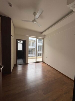 Room in 2 BHK Builder Floor at Sector 57 – for Rent