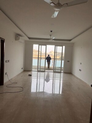Room in 2 BHK Builder Floor at Sector 57 – for Rent