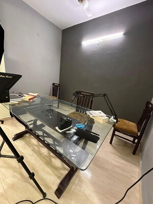 Gym in 3 BHK Builder Floor at Smart World Orchard, Sector 61 – for Rent