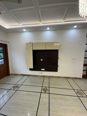 3 BHK Builder Floor For Rent in Sector 57