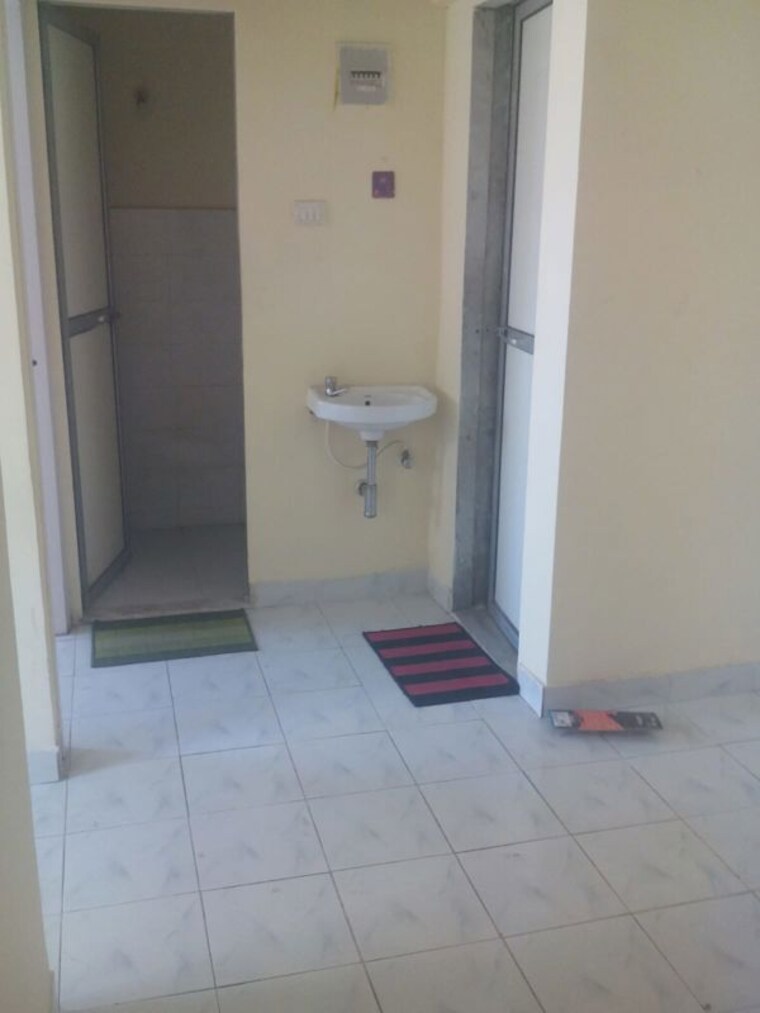 Bathroom, kanakia-sra-chs 1 Bedroom 300 Sq.Ft. Apartment In Andheri East Mumbai 10555855