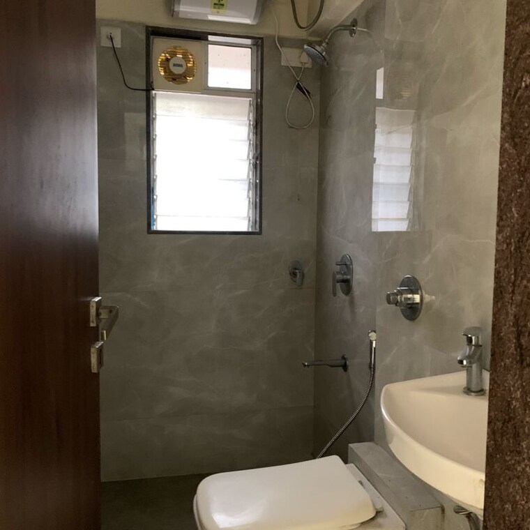 Bathroom, royal-eksar-apartment 1.5 Bedroom 535 Sq.Ft. Apartment In Roshan Nagar Mumbai 10555874