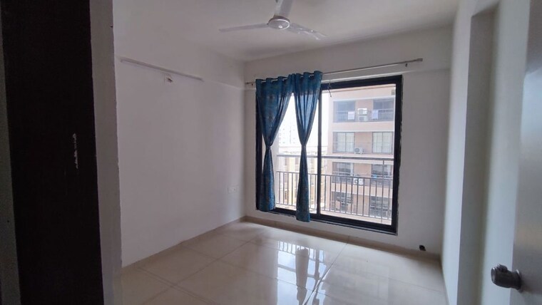 Room, shri-brahmani-vishakha-olivia 3 Bedroom 1002 Sq.Ft. Apartment In Tragad Ahmedabad 10555859
