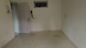 Room in 1 BHK Apartment at Aaram CHS, Santacruz East – for Rent