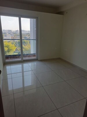 Room in 4 BHK Apartment at Sumadhura Folium, Whitefield – for Rent