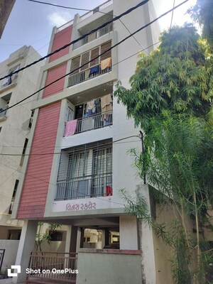  Apartment For Sale in Raiya Road