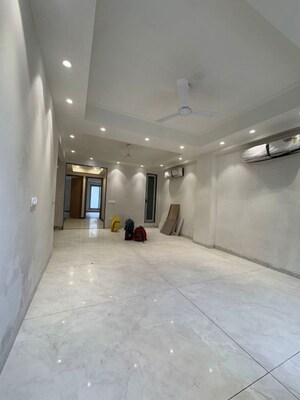 Building Lobby in 3 BHK Builder Floor at Saket – for Rent